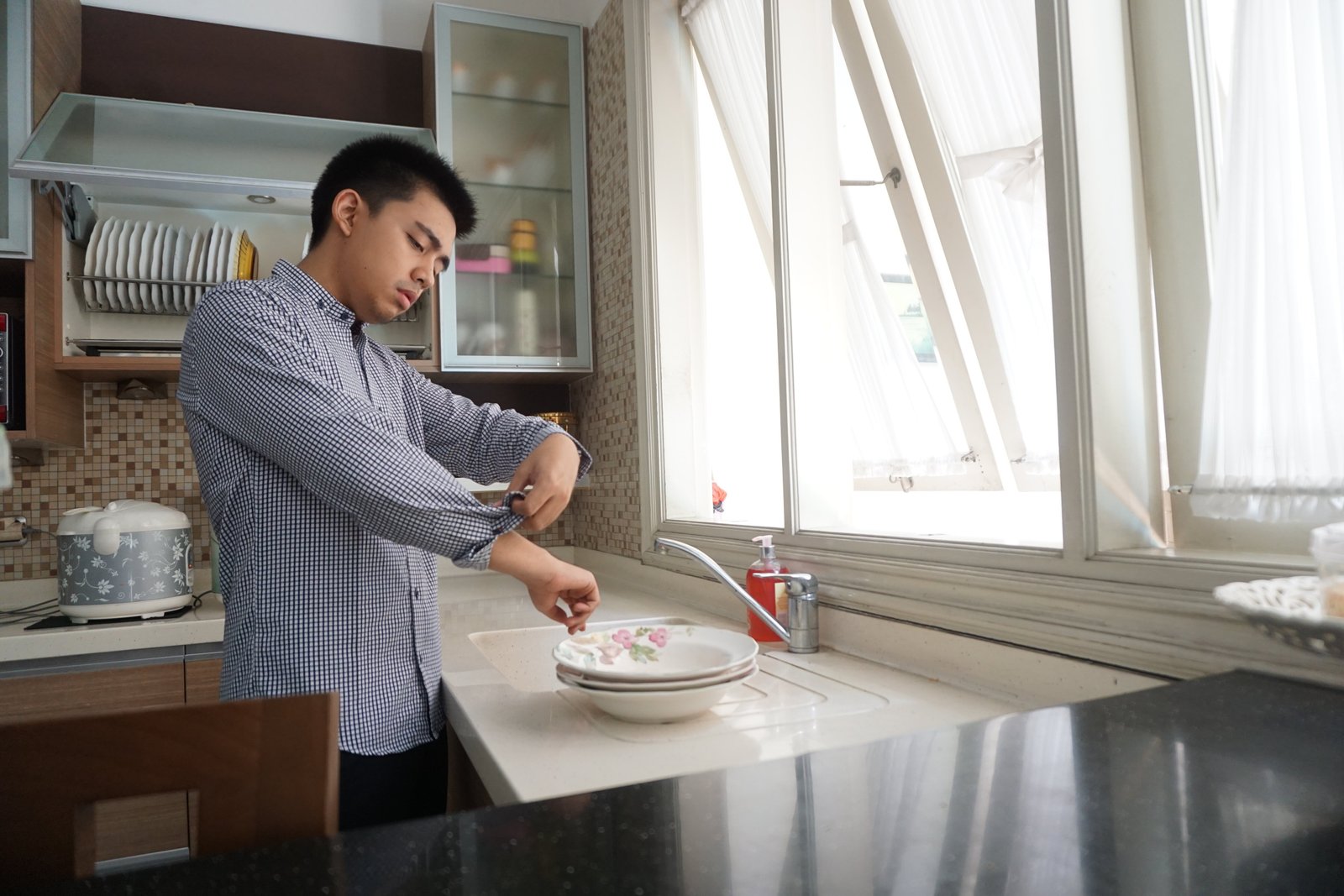 Piring yang Menumpuk Bukan Lagi Masalah